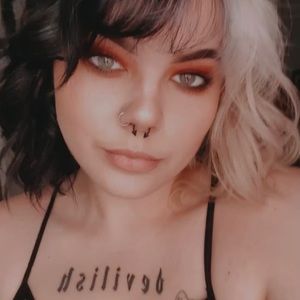 Meet your Posher, Jenna